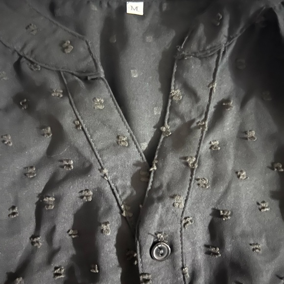 NWOT Black 3/4 sleeves blouse - Picture 3 of 3